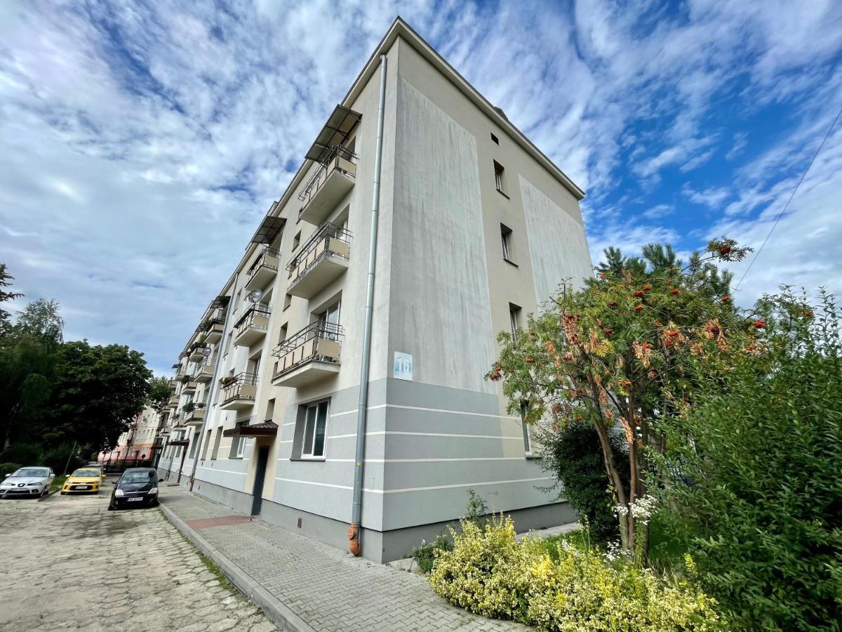 Przytulny Apartament Niedaleko Dworca Pkp Radom Extérieur photo